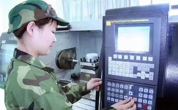 一位CNC数控操作工提出辞职,老板问了他一个与离职无关的问题…的图6